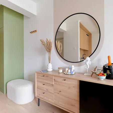 Apartament 4 Pory Roku- 200m Plaza, Prywatny Parking