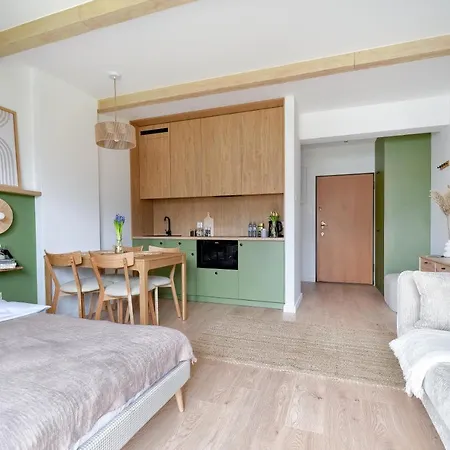 Apartament 4 Pory Roku- 200m Plaza, Prywatny Parking