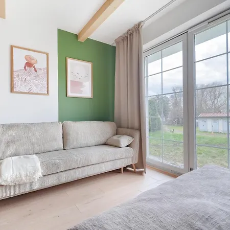 4 Pory Roku- 200m Plaza, Prywatny Parking Apartament Sopot