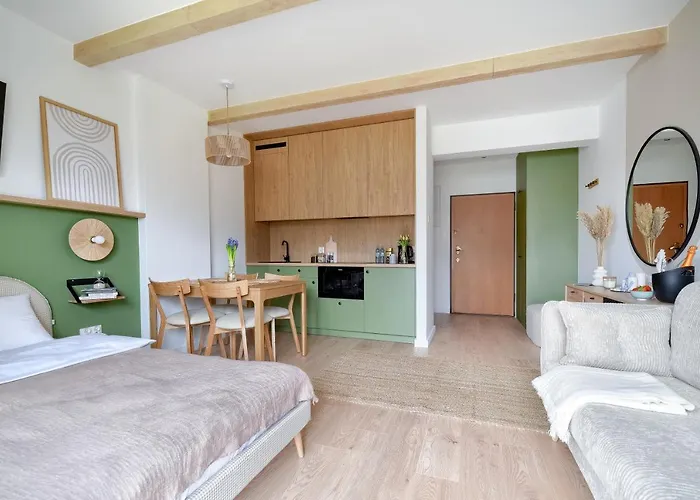 Daire 4 Pory Roku- 200m Plaza, Prywatny Parking